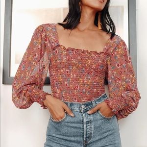Lulu’s Smocked Floral Blouse X-large